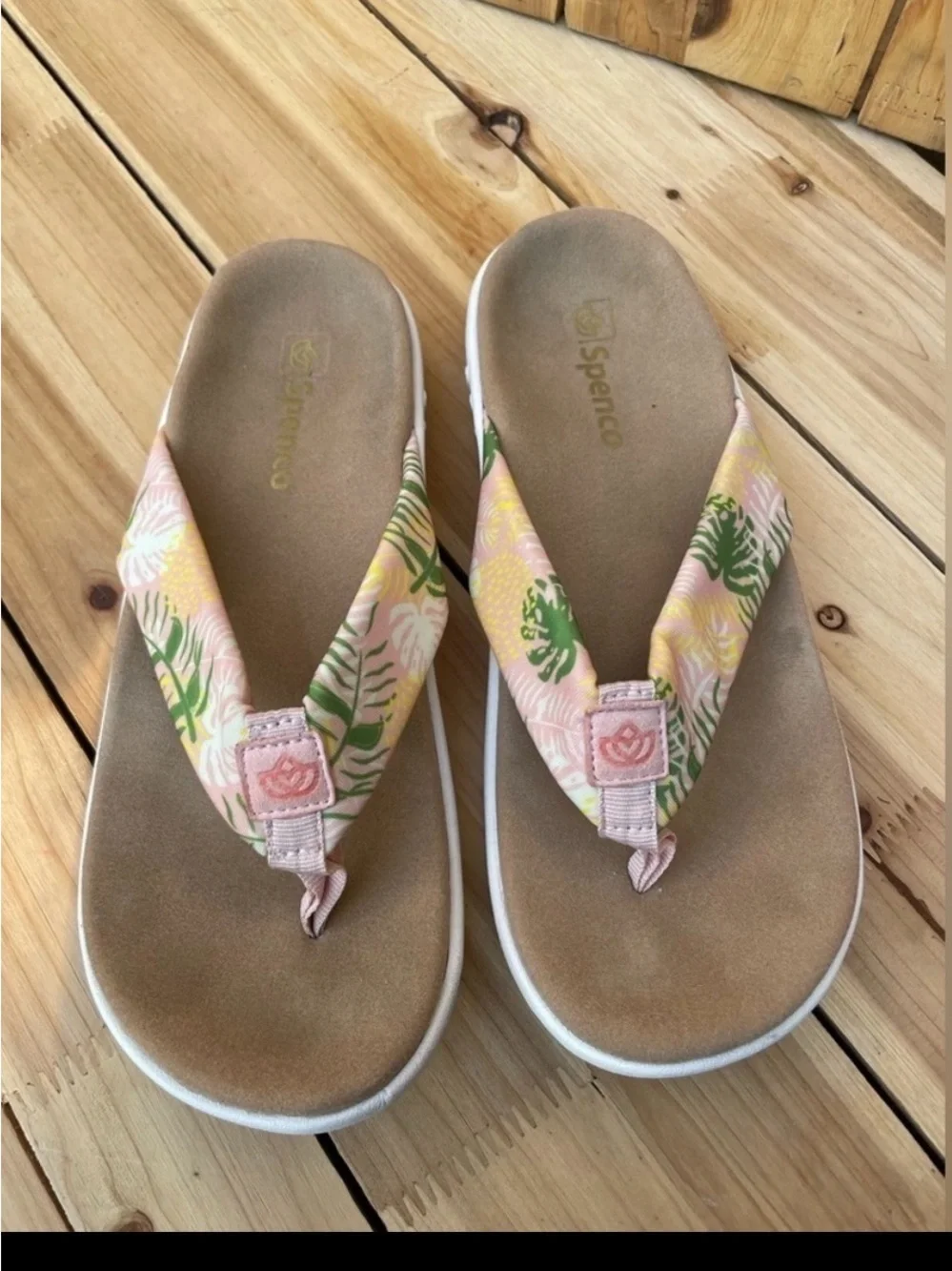 Spenco Women's Pink Tropical Flip-Flop Sandals